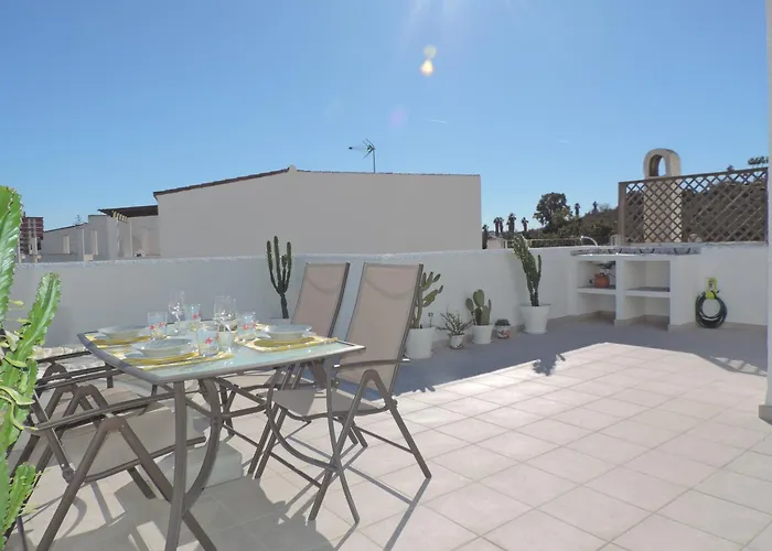 Apartamento Entero Con Solarium En Sabinillas, Con Piscina Y Al Lado Del Puerto De La Duquesa