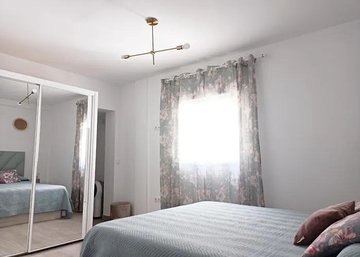 Apartamento Entero Con Solarium En Sabinillas, Con Piscina Y Al Lado Del Puerto De La Duquesa
