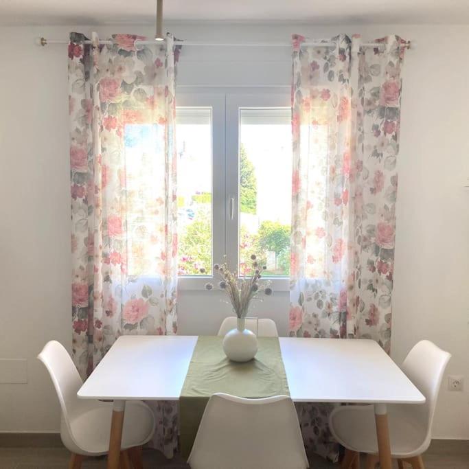 Apartment Entero Con Solarium En Sabinillas, Con Piscina Y Al Lado Del Puerto De La Duquesa *