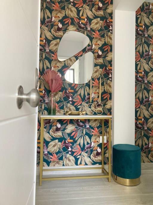 Apartment Entero Con Solarium En Sabinillas, Con Piscina Y Al Lado Del Puerto De La Duquesa Manilva