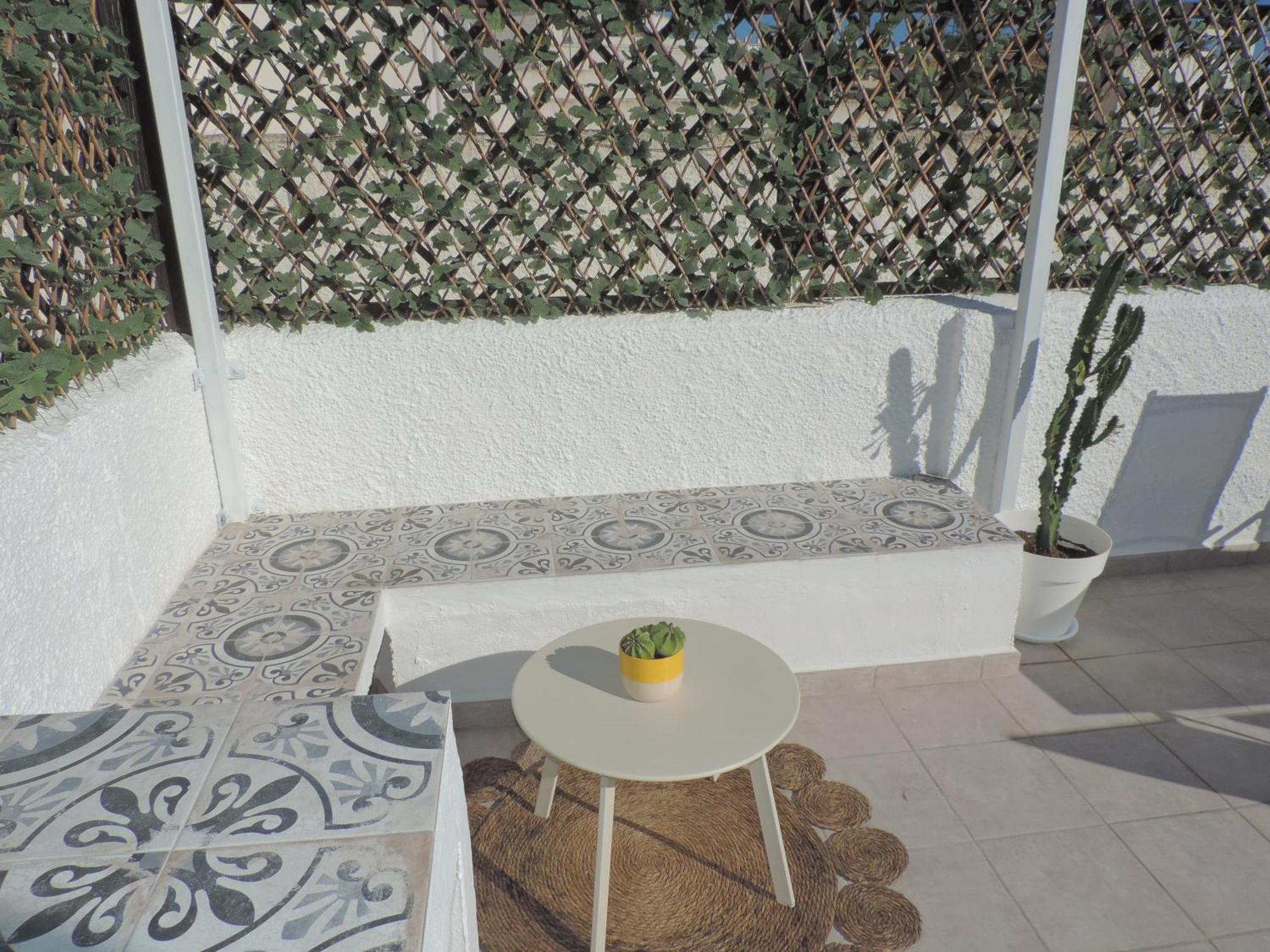 Entero Con Solarium En Sabinillas, Con Piscina Y Al Lado Del Puerto De La Duquesa Apartment